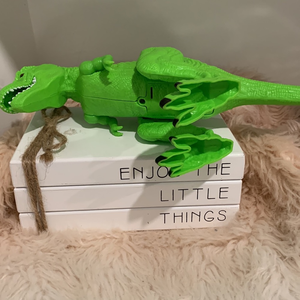 Toys - Picture 4 of 6